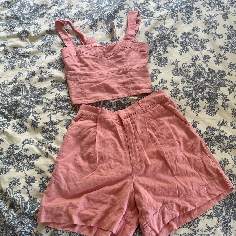 Abercrombie and Fitch Pink linen Play Set